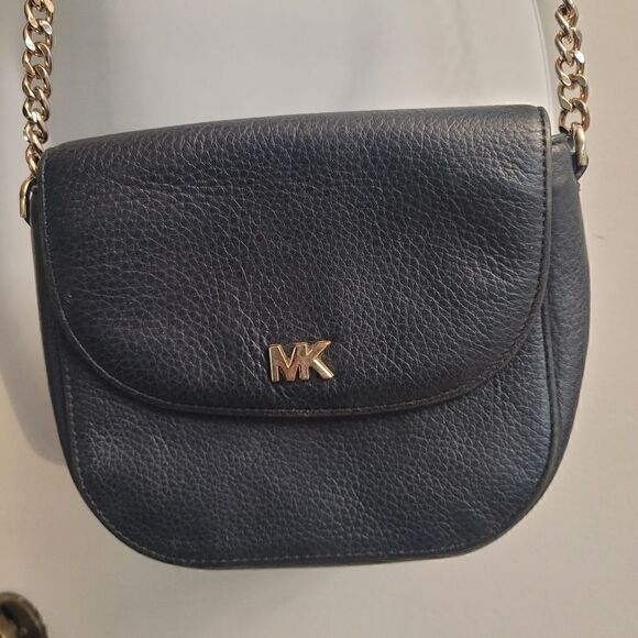 Michael kors midnight blue crossbody with gold chain - Picture 2 of 9